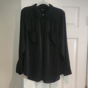EUC Torrid Sz 3 Black Poly Long Sleeve Fabric Buttons
